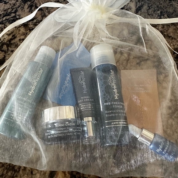 9 piece Hydropeptide anti-wrinkle facial kit - Picture 2 of 10